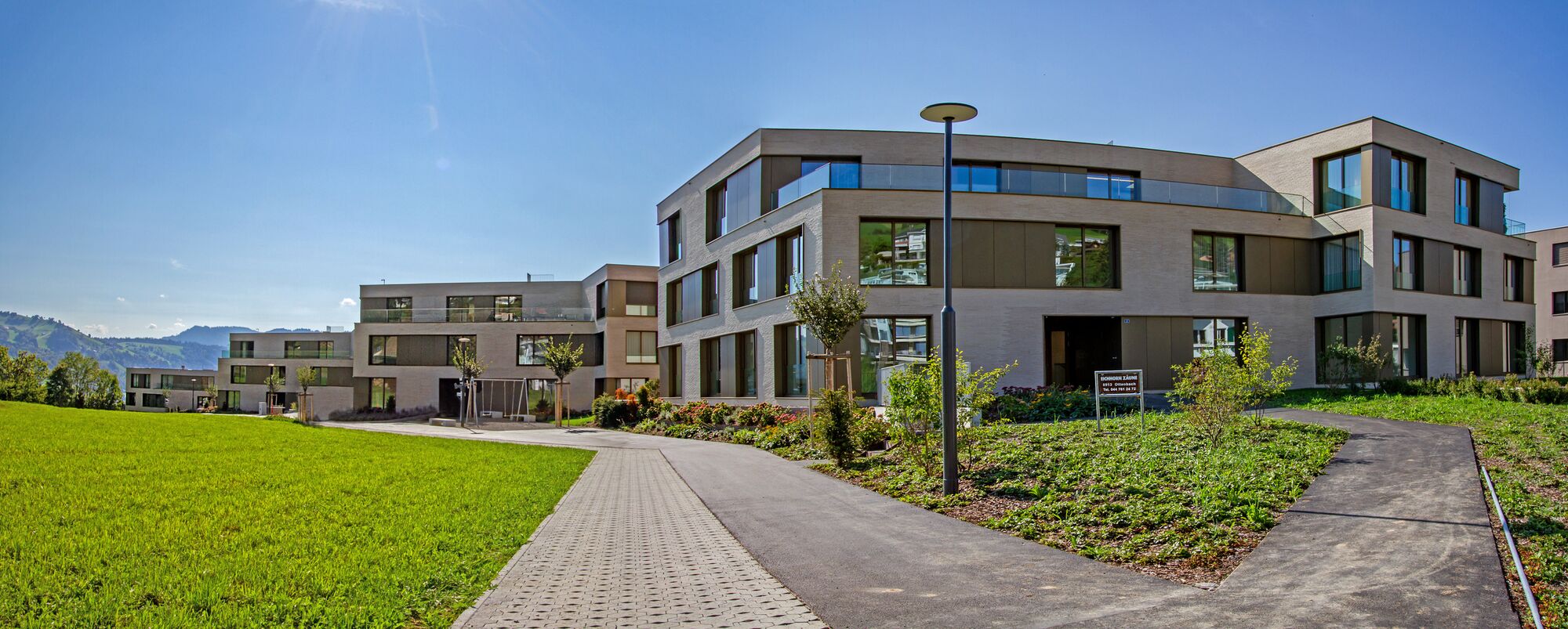 Halten Oberägeri - Grosse 7.5 Zi Neubau Wohnung mit Sicht ins Grüne