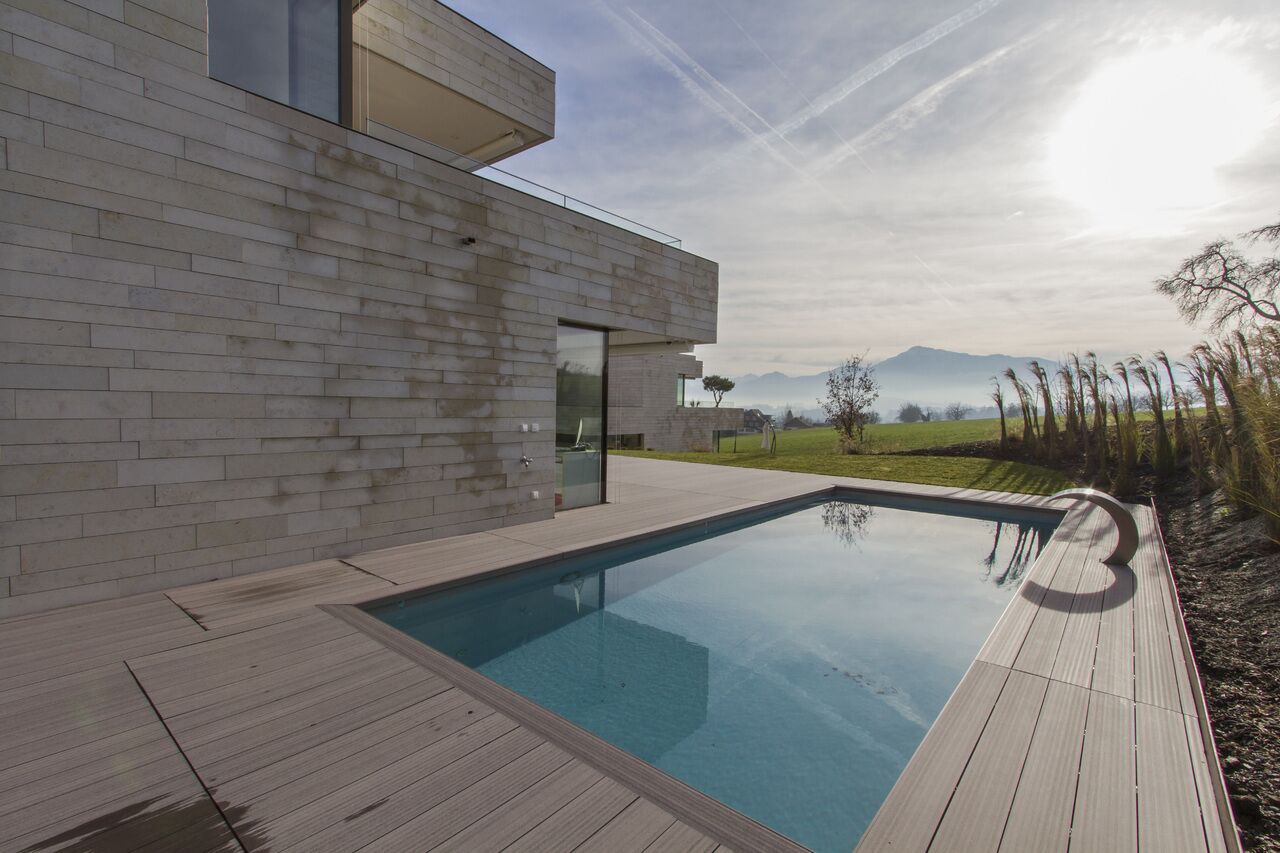 Hochwertig ausgebaute 7.5 Zimmer Villa mit Pool